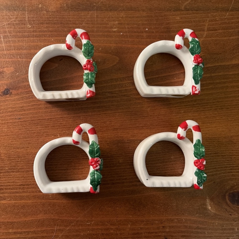 Vintage Christmas Holiday Ceramic Napkin‎ Rings Candy Canes Holly Set of 8